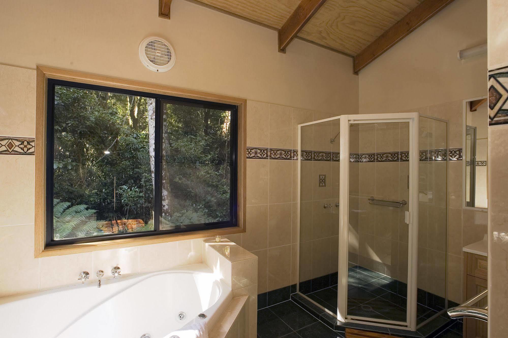 Springbrook Lyrebird Retreatヴィラ エクステリア 写真